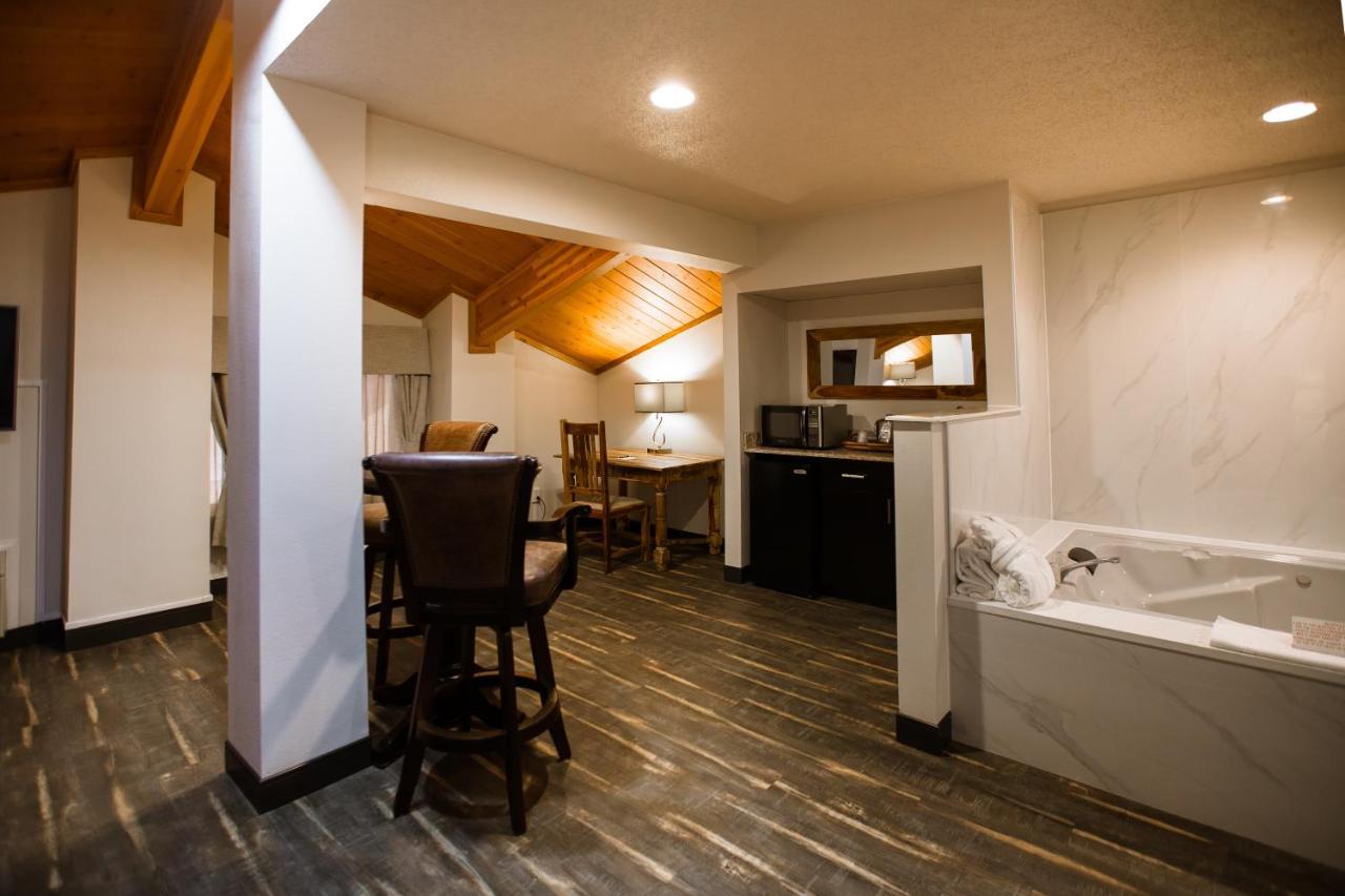 Ten Pin Inn&Suites Moses Lake Exterior foto